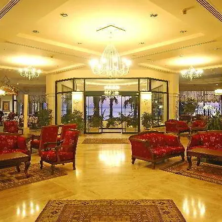 Aska Just In Üdülőközpont 5*