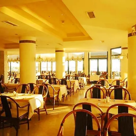 Semesteranläggning (resort) Aska Just In 5*