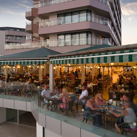 Aska Just In Üdülőközpont 5*